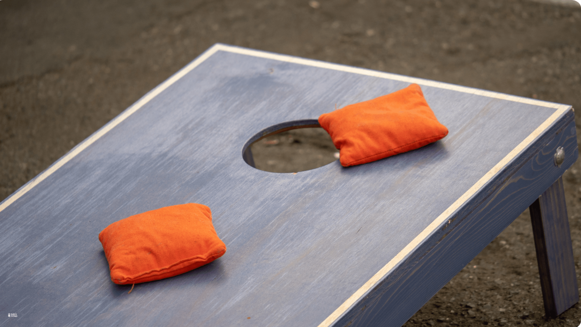 cornhole bags and board