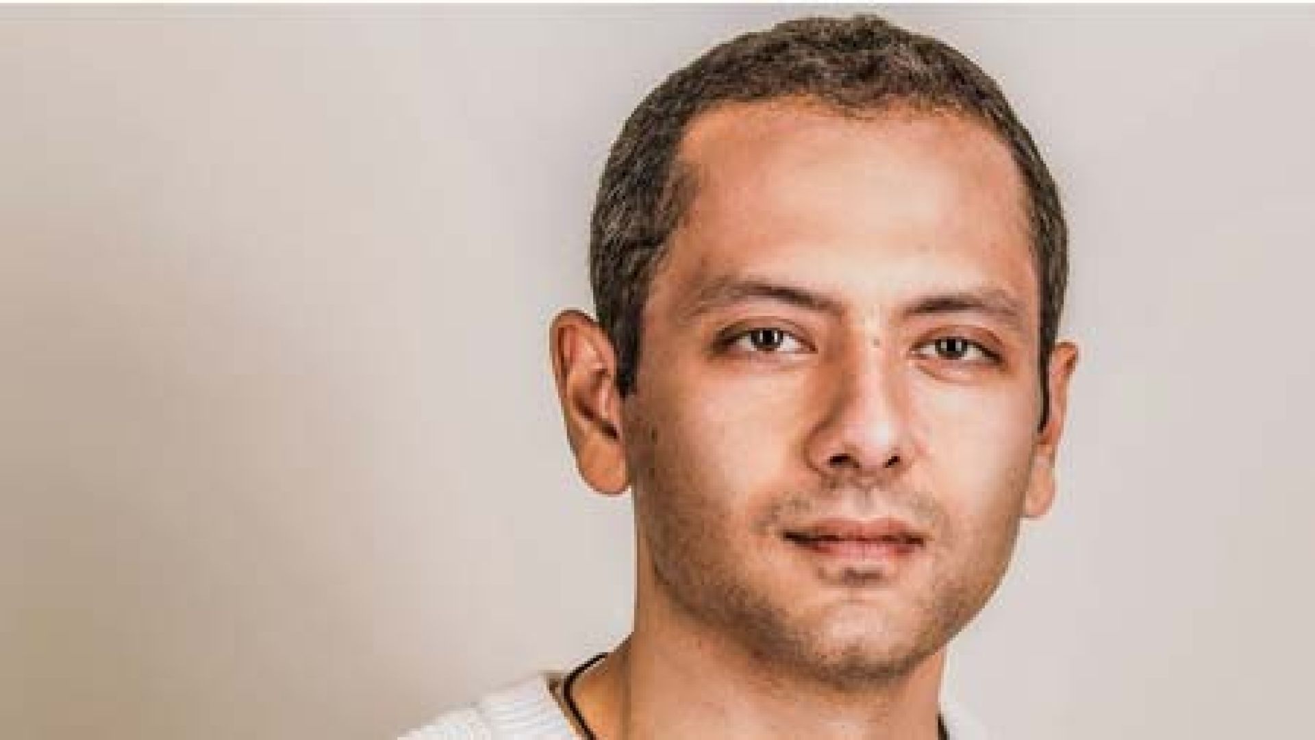 A headshot of Omar El Akkad 