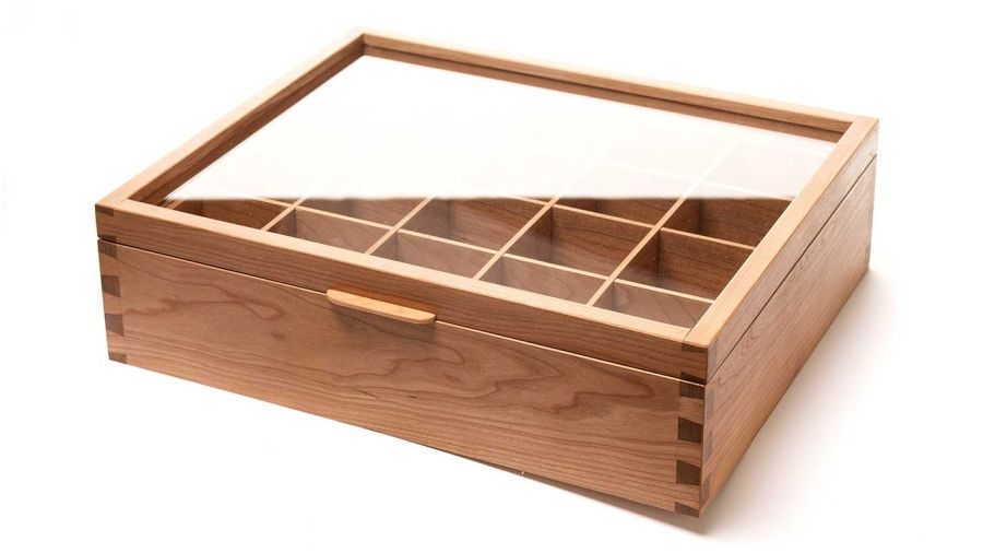 Open wooden box, Natalie Bojarsky