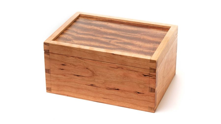 Wooden box by Trevor Creegan