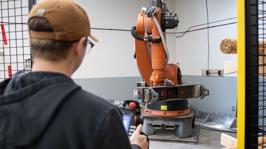 Selkirk College Technology Access Centre Robot Arm