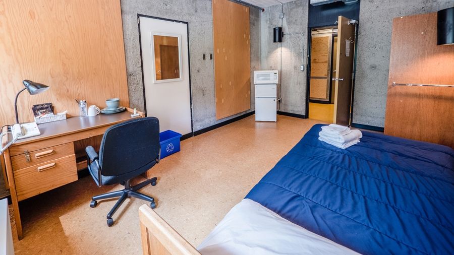 Bedroom, Tenth Street Campus Student Housing