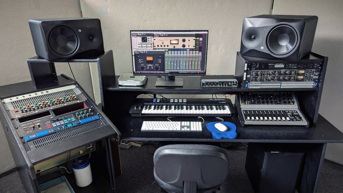 The Advanced MIDI lab with computers and gear