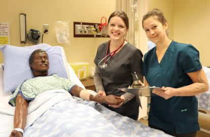 nursing students bedside